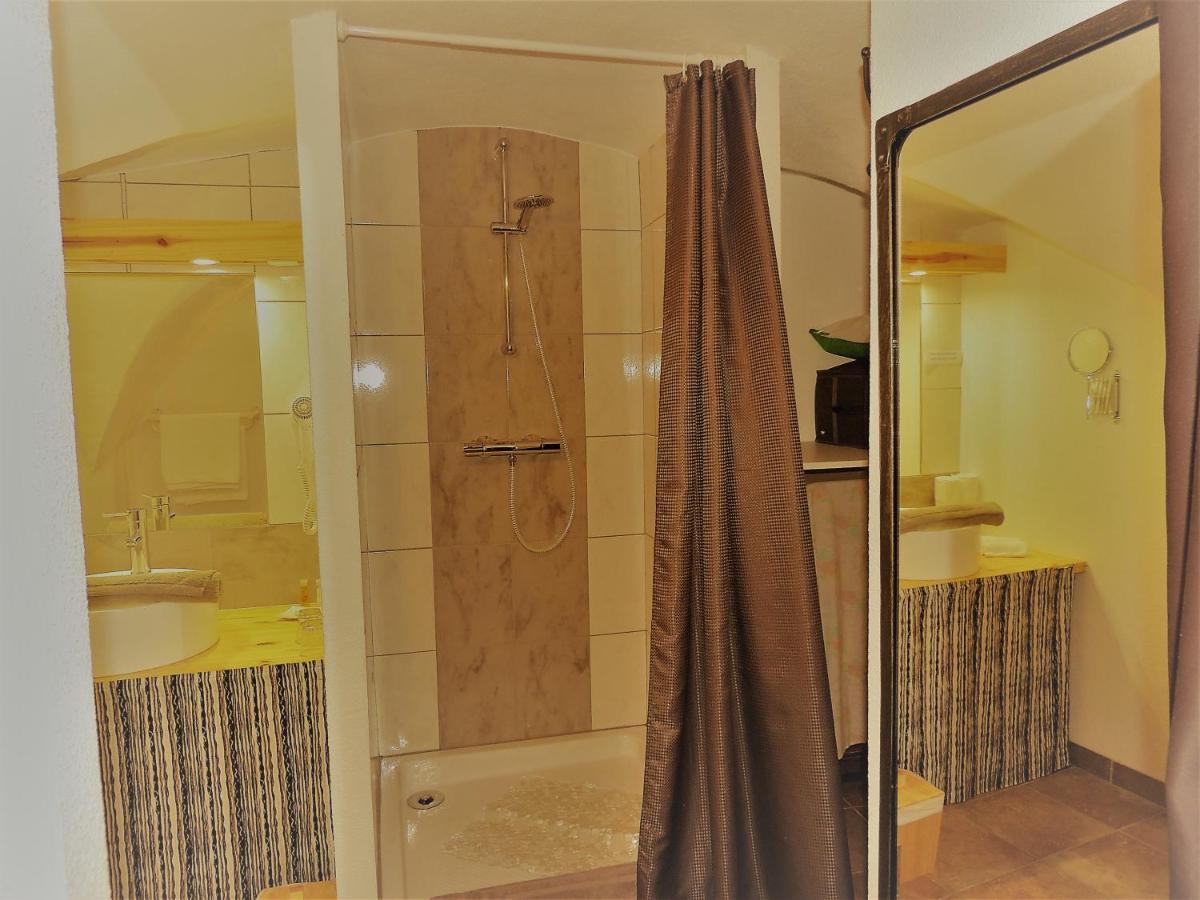 Chambres D'Hotes La Dorgisane Venterol  Buitenkant foto
