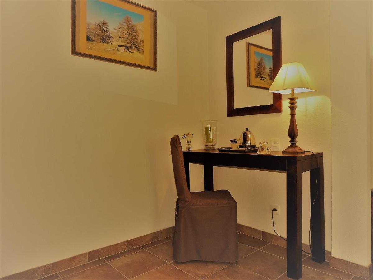 Chambres D'Hotes La Dorgisane Venterol  Buitenkant foto