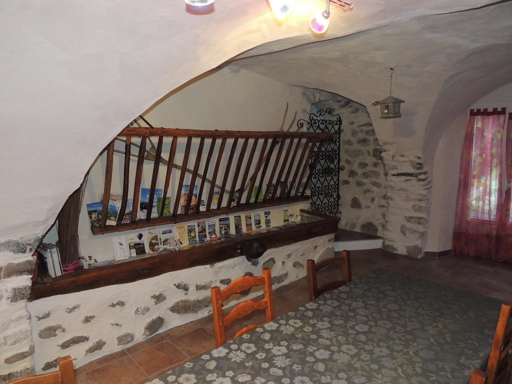Chambres D'Hotes La Dorgisane Venterol  Buitenkant foto